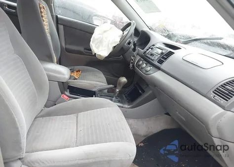 2005 Toyota Camry Le from USA, damaged, VIN 4T1BE30K35U048603